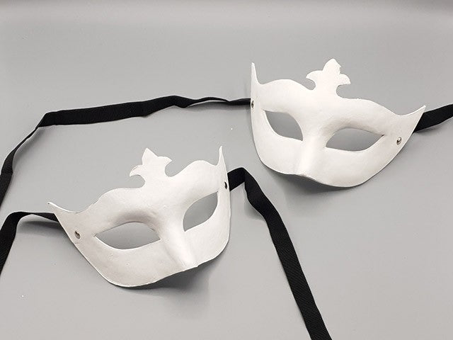 Basic full-face papier-mâché mask