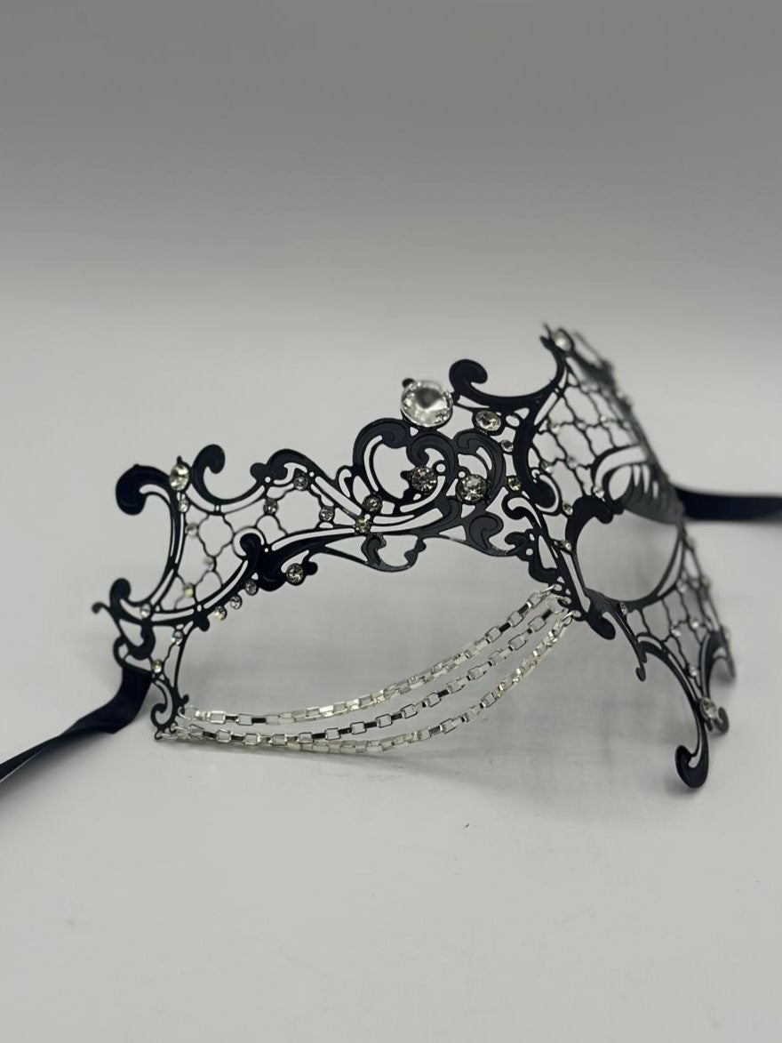 Masquerade mask for woman - with chain and beautiful 3D strassstones - Venetian mask woman - party mask - gala mask - sexy mask